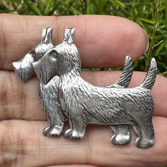 VTG Scottish Terrier Scottie Dogs Brooch Pin 1.75" Sterling Silver Stamped 3.6 g - Picture 1 of 6